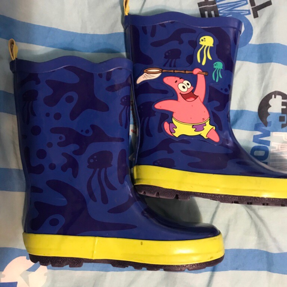 Boys rain boots
